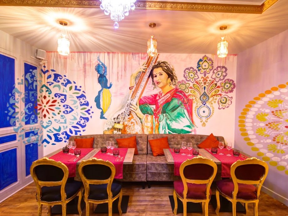 Salle aux fresques indiennes d'Inde et Vous Bindi à Nantes