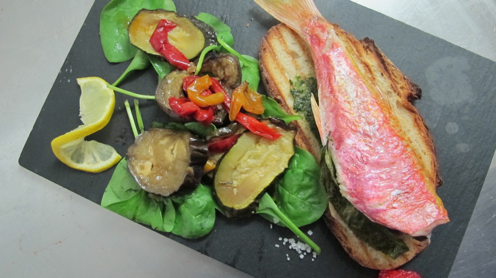 Assiette servie chez Les Tontons Nageurs à La Bernerie-en-Retz