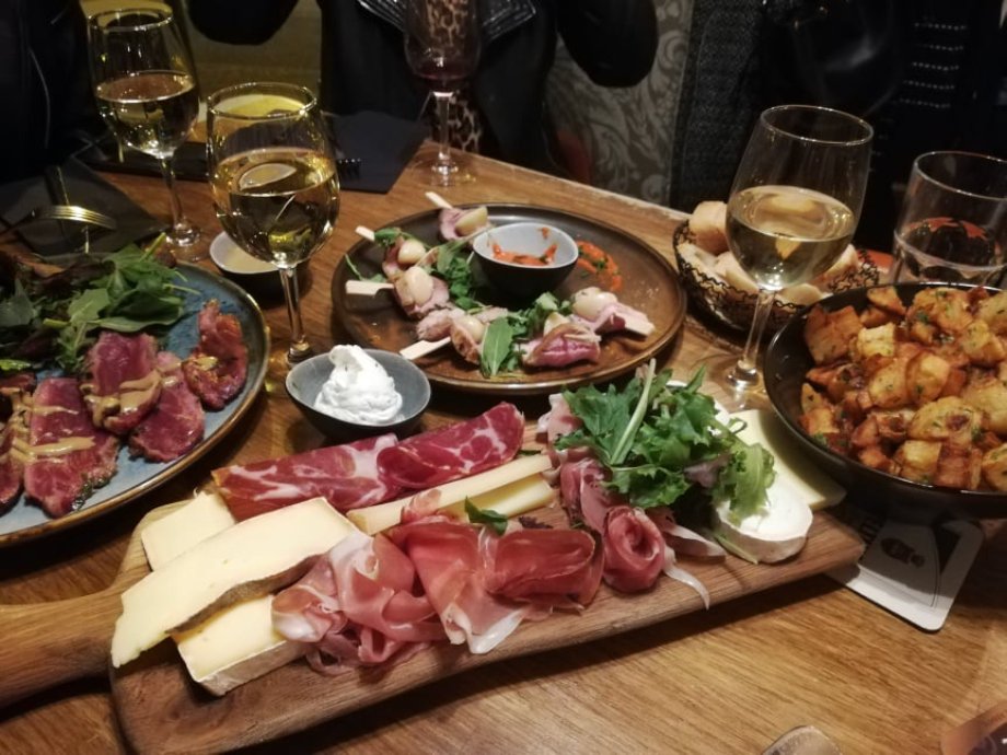 Planche de charcuterie et fromages du Bistrot Napoléone à Nantes