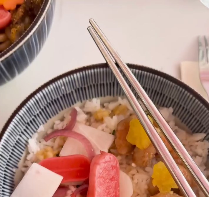 Donburi au poulet et légumes du Café Okami à Nantes