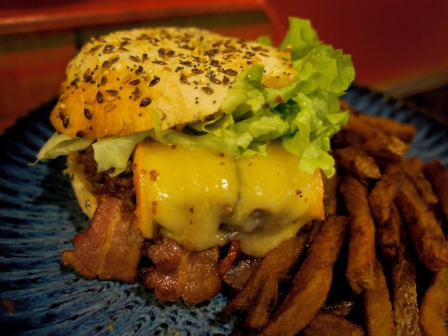 Burger et frites du Peter Mc Cool à Nantes