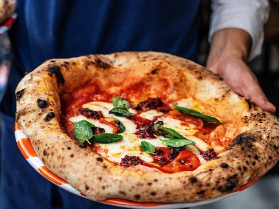 Pizza napolitaine de Vincenzo à Nantes